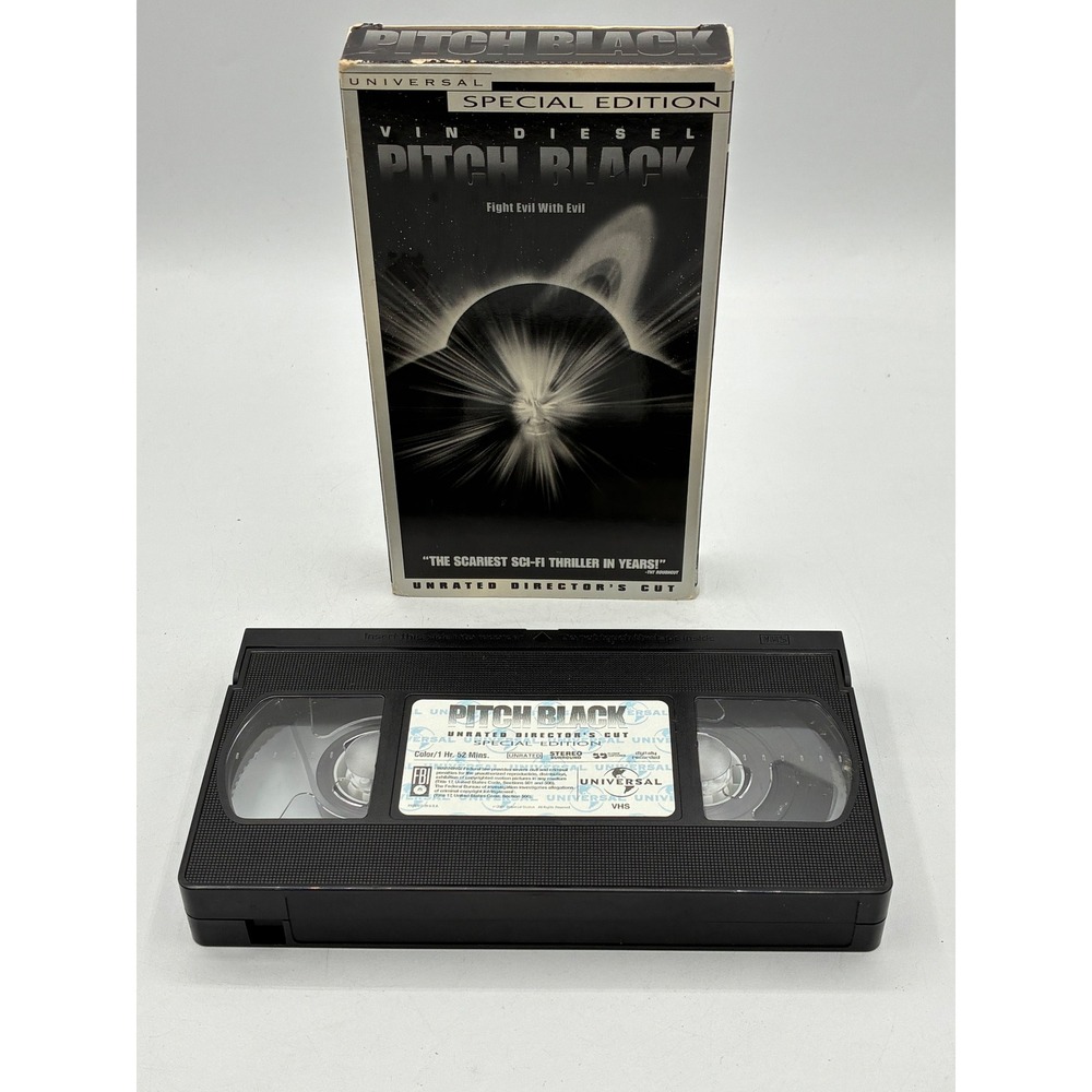 Pitch Black VHS Vin Diesel Unrated Director's Cut Special Edition Sci-Fi Movie - Picture 3 of 4